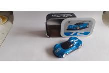 MAJORETTE  porsche bleu vitre ouvrante 1/64  rare en boite métal